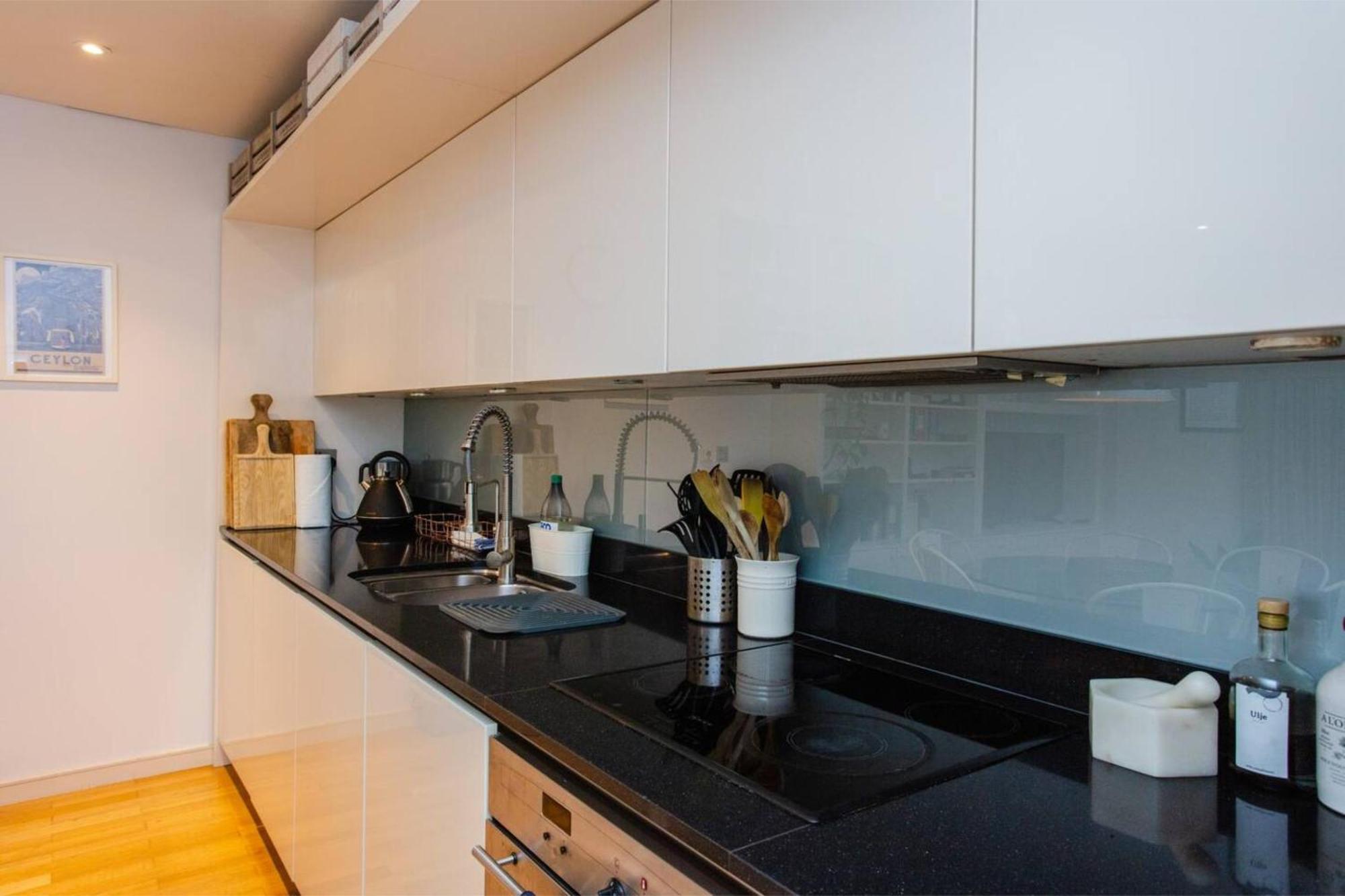 Modern 3 Bedroom Apartment In Paddington ロンドン エクステリア 写真