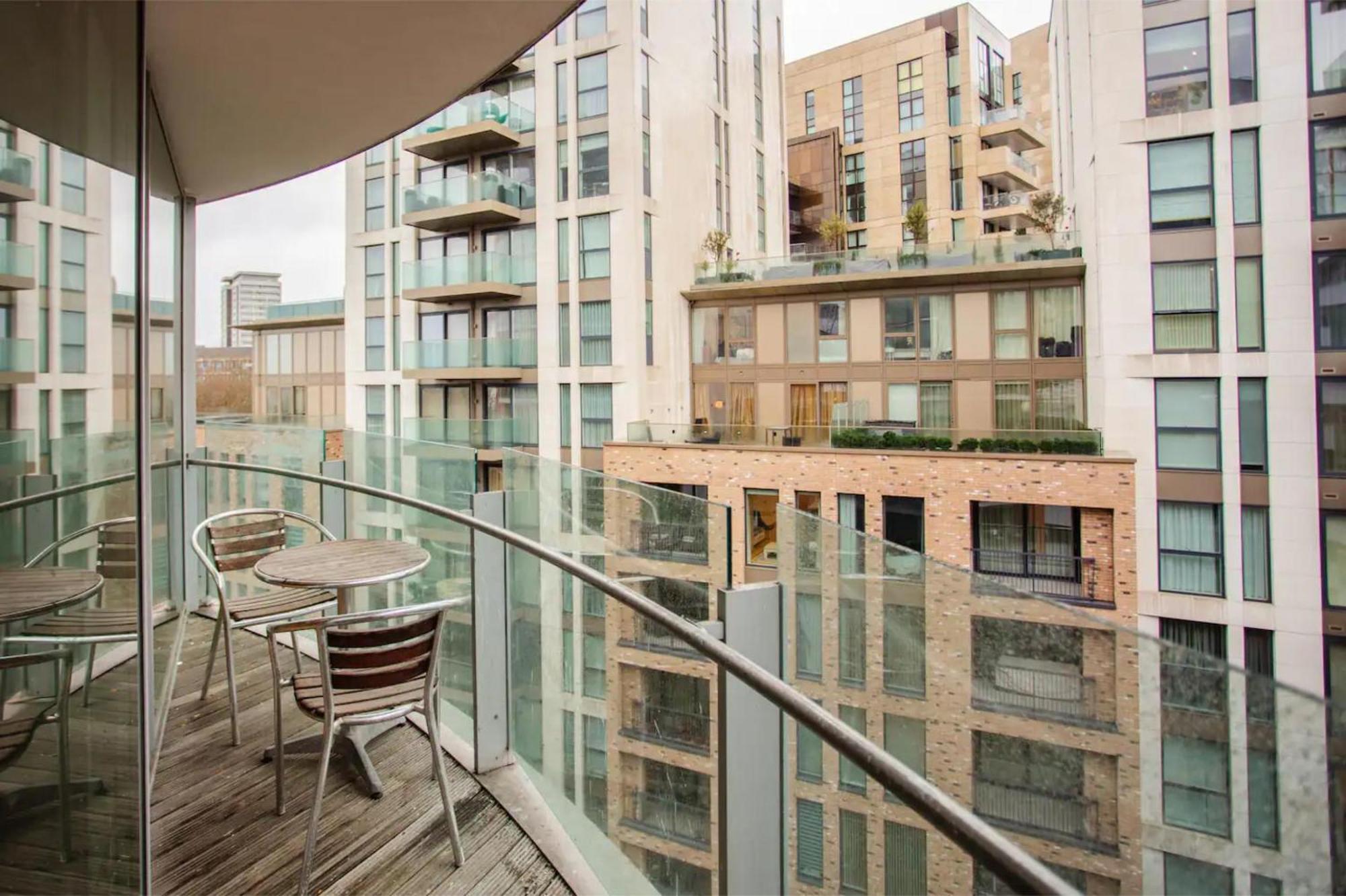 Modern 3 Bedroom Apartment In Paddington ロンドン エクステリア 写真