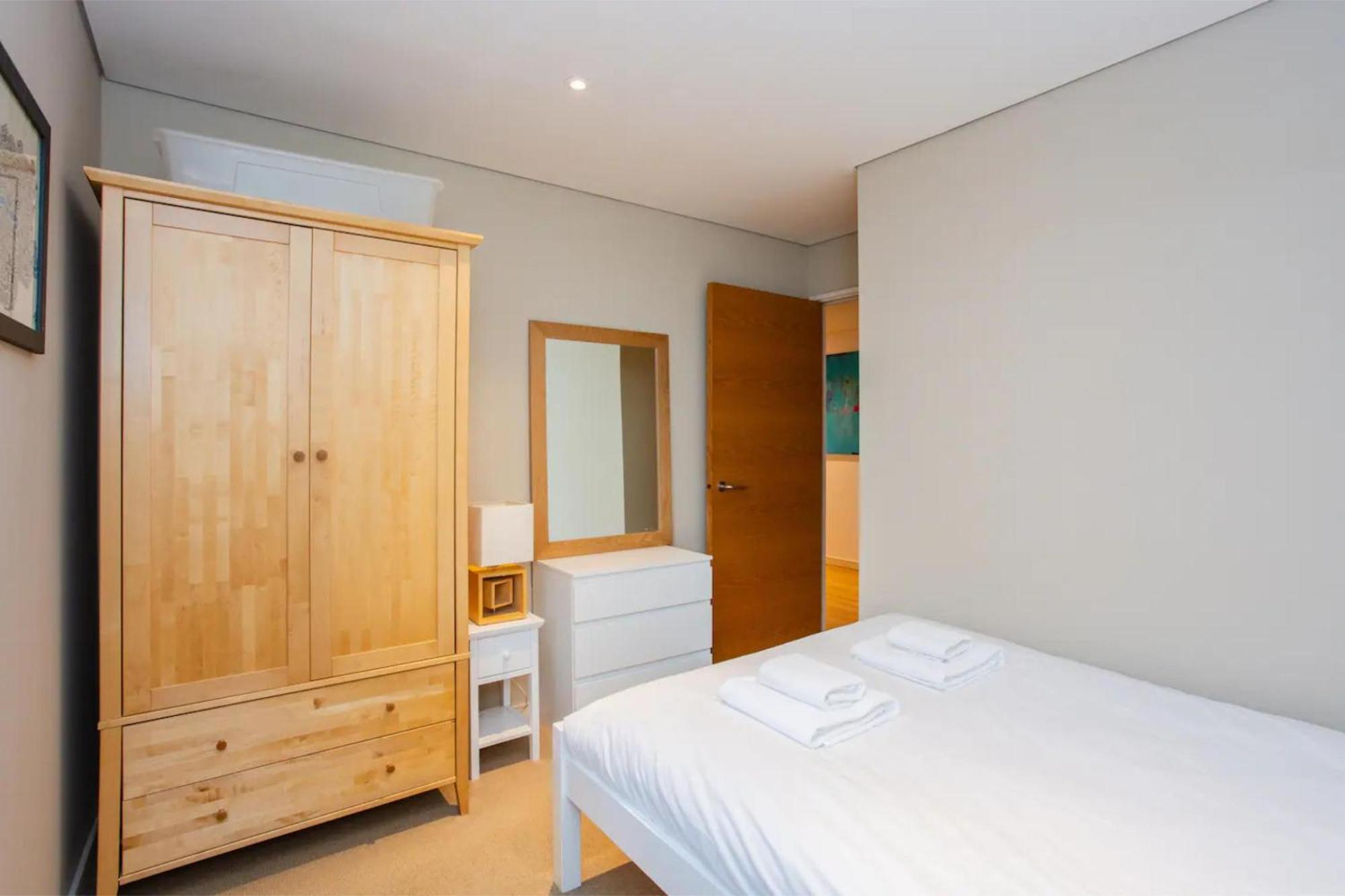 Modern 3 Bedroom Apartment In Paddington ロンドン エクステリア 写真